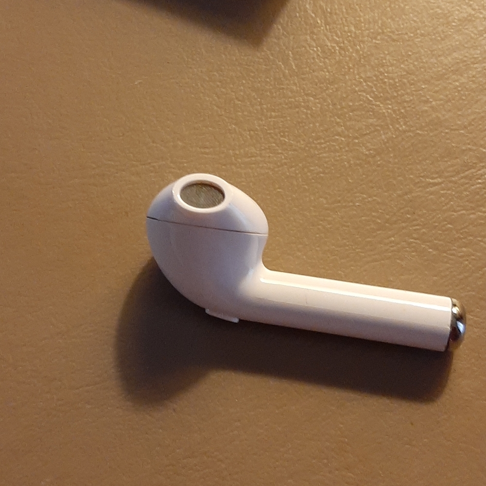 Earbuds - Picture 5 of 5